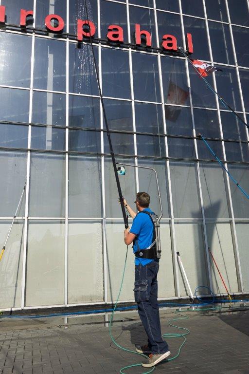 AWOG bekijkt en toetst ontwikkelingen telescoopstelen waaronder Waspak!